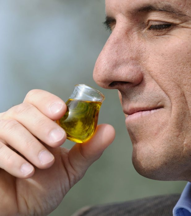 Riconoscere un buon olio