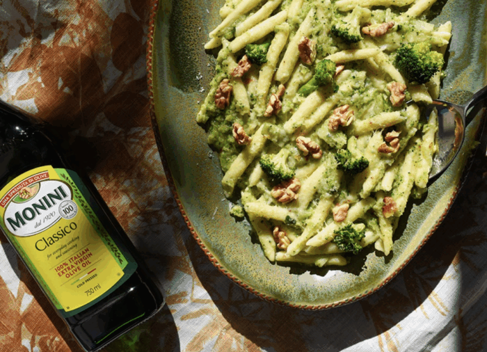 Pasta with Broccoli and Walnuts