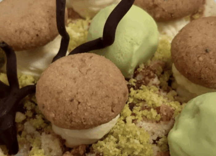 Cheesecake with extra virgin olive oil gelato