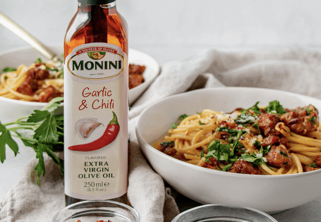 Spaghetti with garlic & chili EVOO and sausage