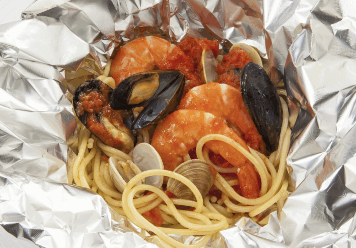 Spaghetti with Shellfish in Foil