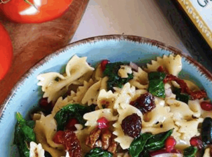 Sałatka z makaronem