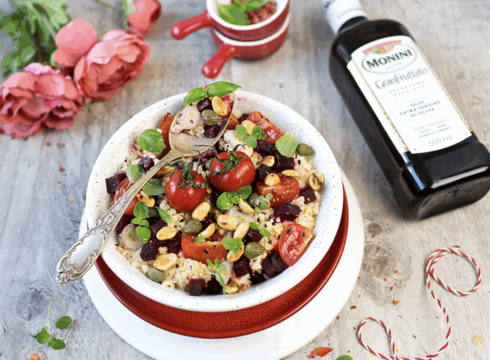 Sałatka z kaszą bulgur i pieczonymi burakami