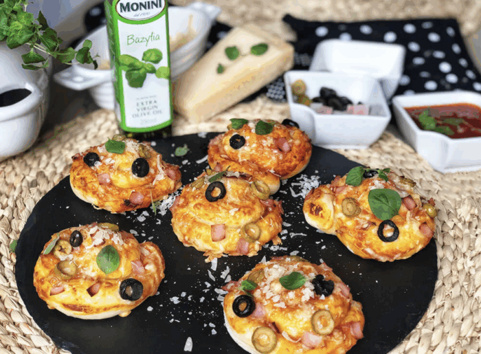 Zawijasy drożdżowe al’a pizza