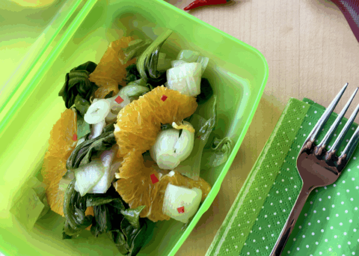 Insalata di pak choi e arancia