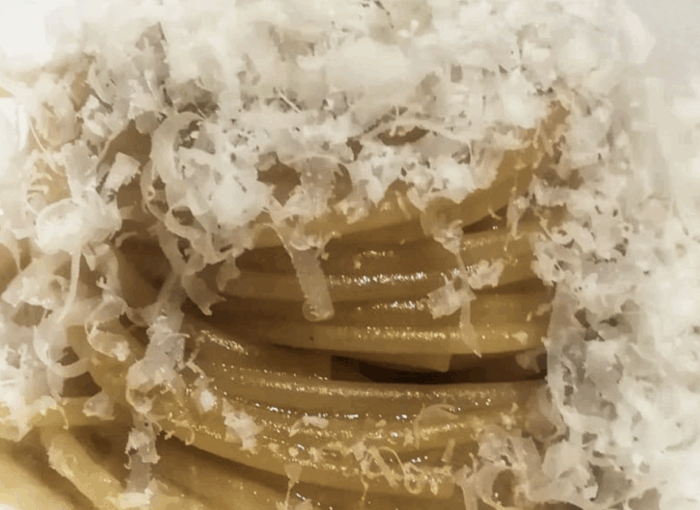 Spaghettino “Pastificio dei Campi” in crioestrazione di cipolle di Cannara