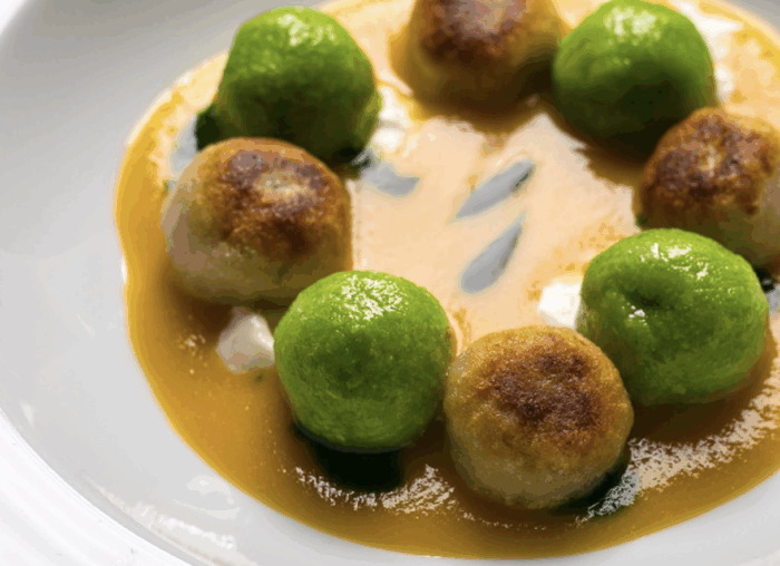 Gnocco ripieno di spuntature alla sorrentina liquida