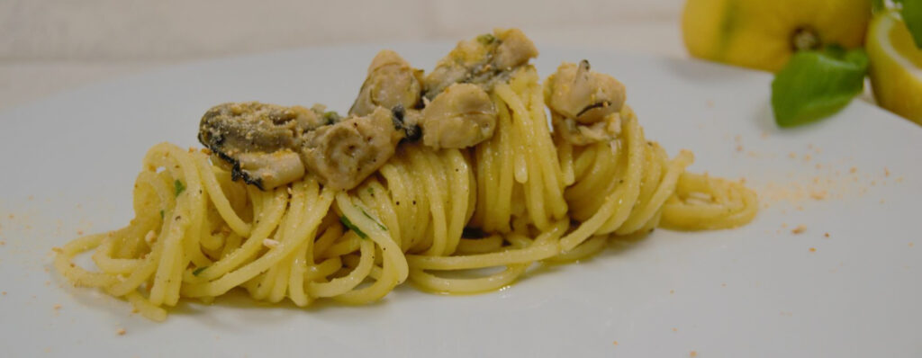 Volcano Vesuvius Spaghetti with Oyster and Lemon