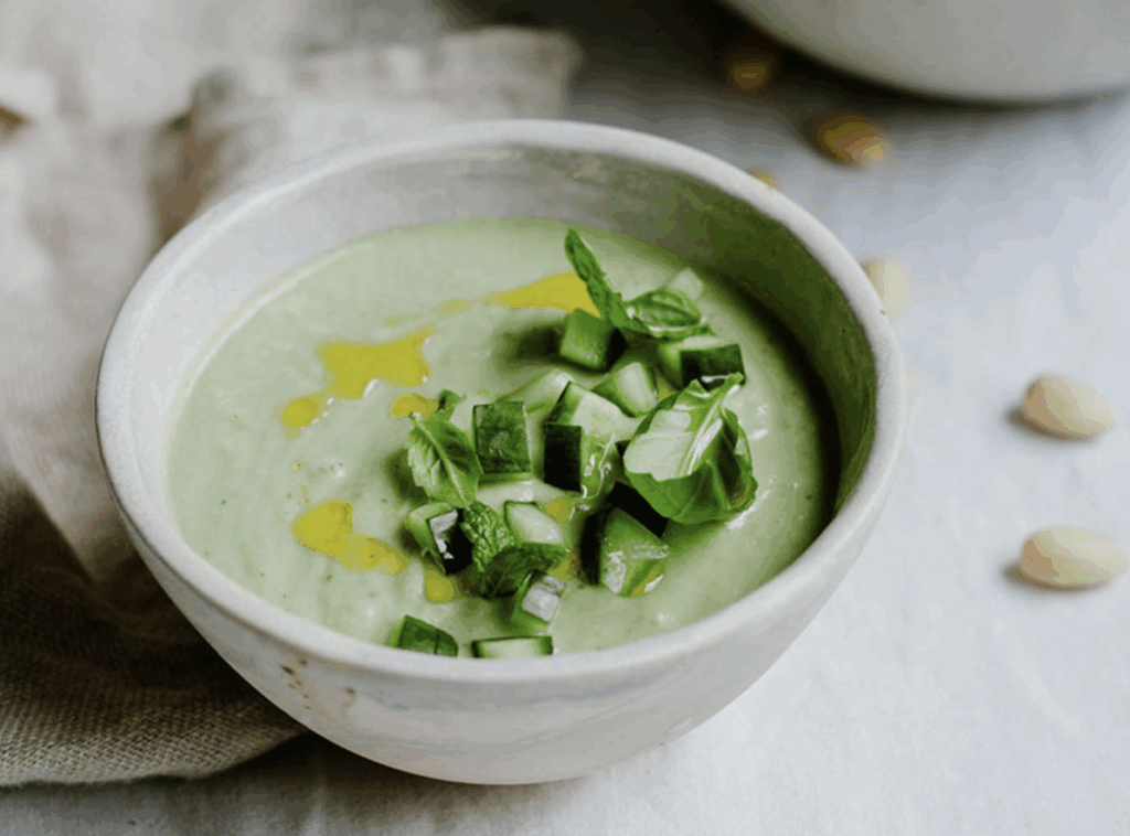 Letnie zielone gazpacho