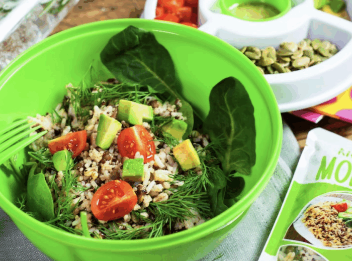 Sałatka z awokado i rice and more 90sek. 7 ziaren