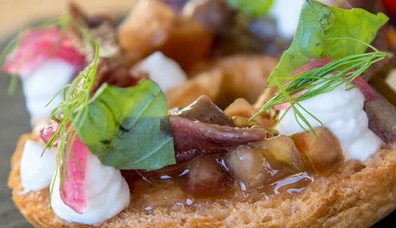 Lepinjice, volovsko srce, inćuni