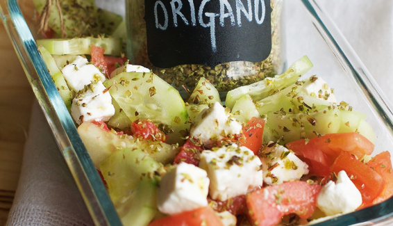 Lagana grčka salata