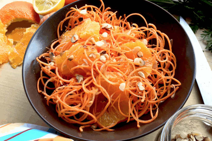 Salata od šargarepe, pomorandže i lešnika