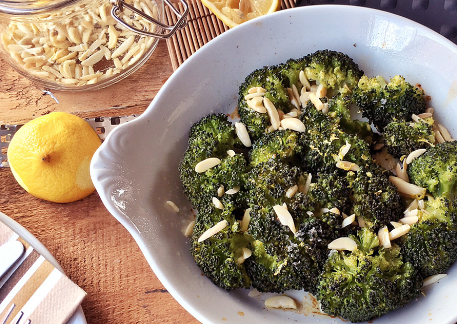 Запеченые соцветия брокколи с лимоном